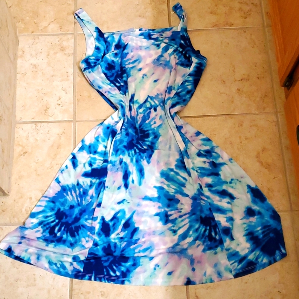 💚BNWT Chaps tie dye lightweight dress